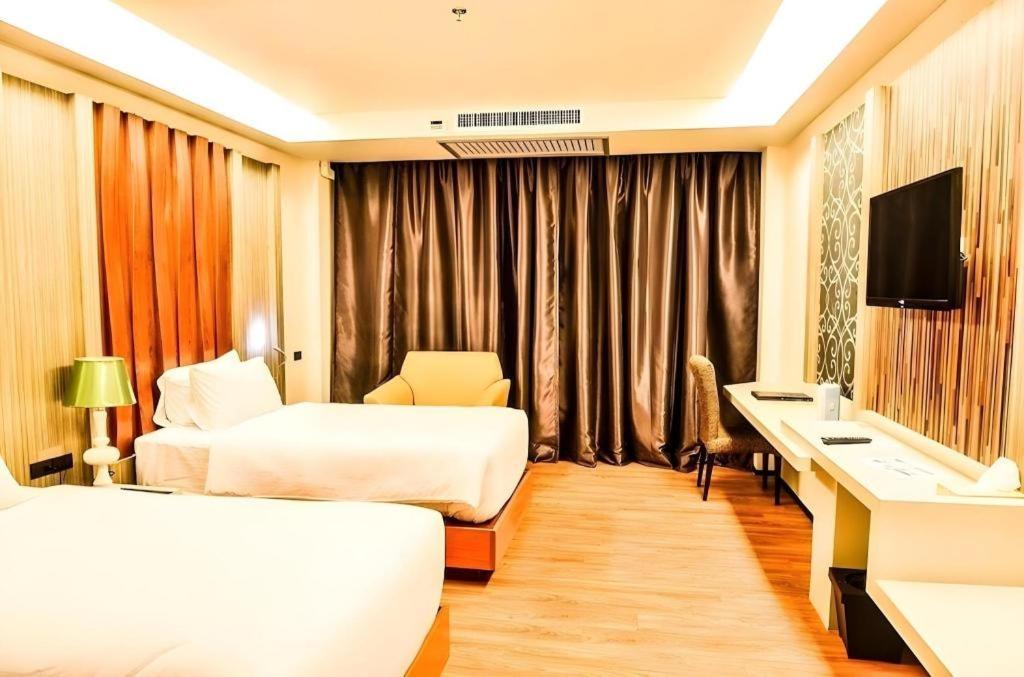 Alvarez Hotel Buriram Dış mekan fotoğraf