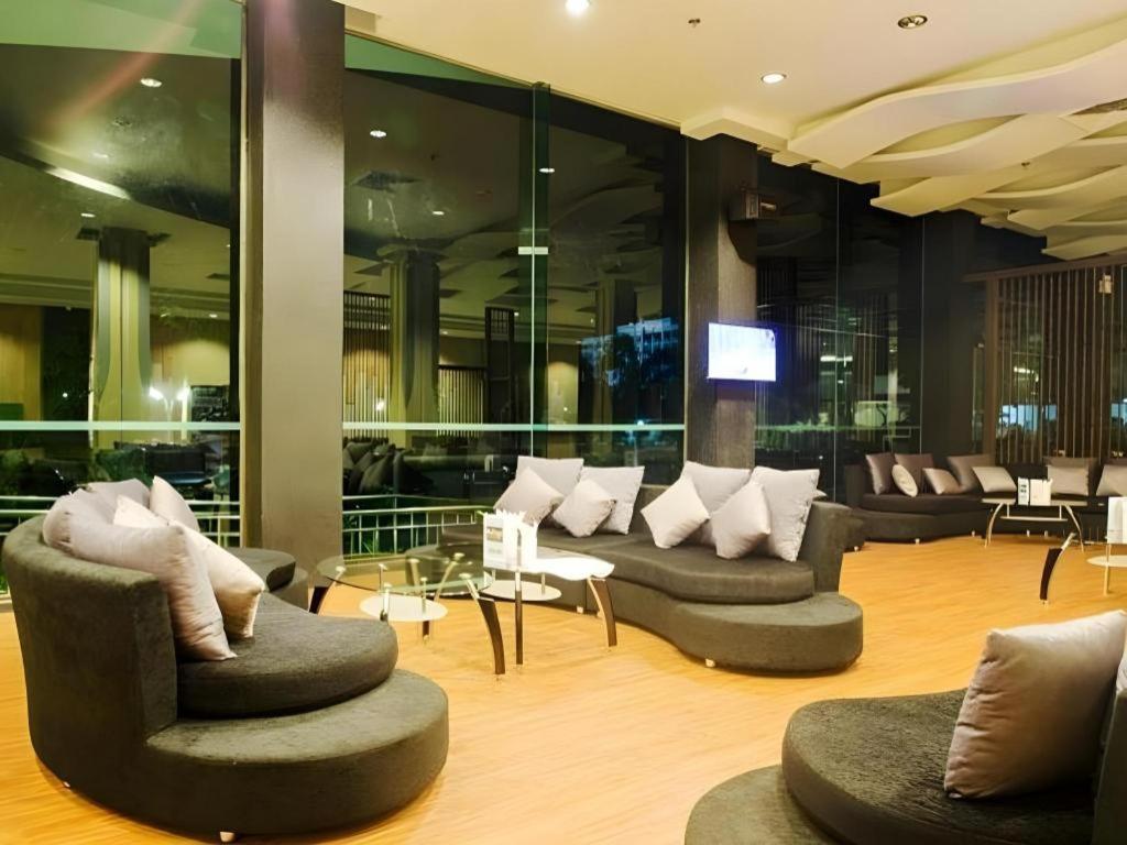 Alvarez Hotel Buriram Dış mekan fotoğraf