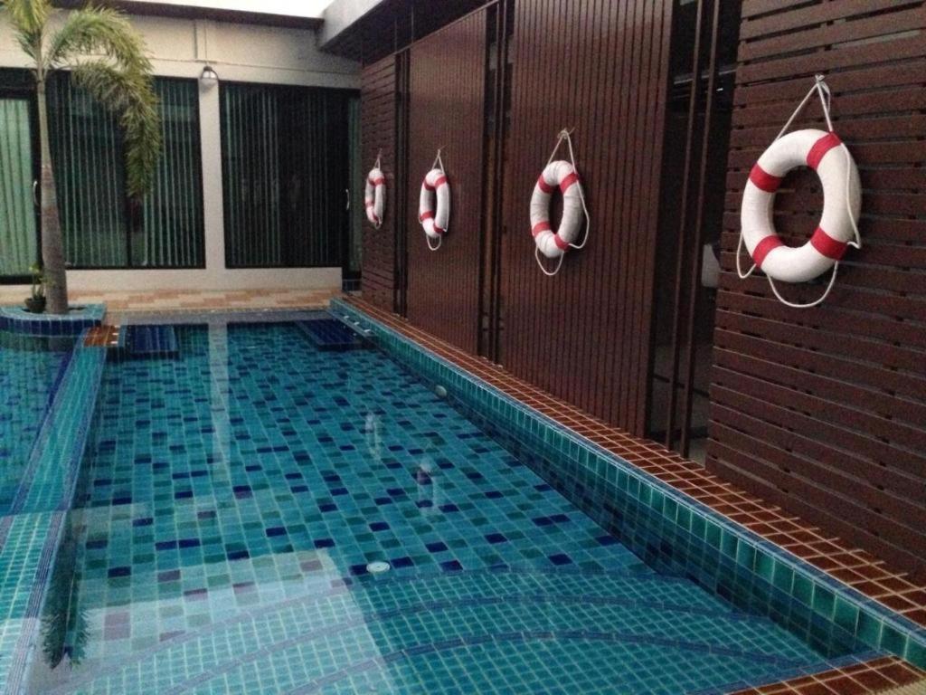 Alvarez Hotel Buriram Dış mekan fotoğraf