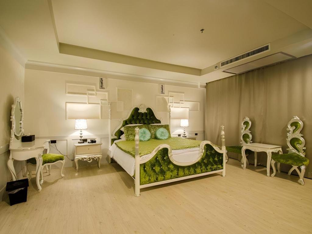 Alvarez Hotel Buriram Dış mekan fotoğraf