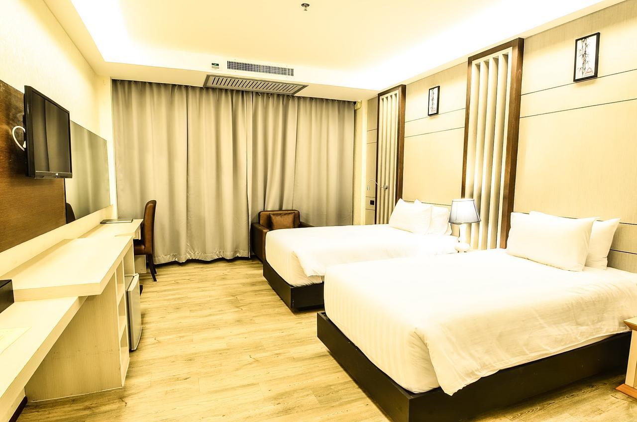 Alvarez Hotel Buriram Dış mekan fotoğraf