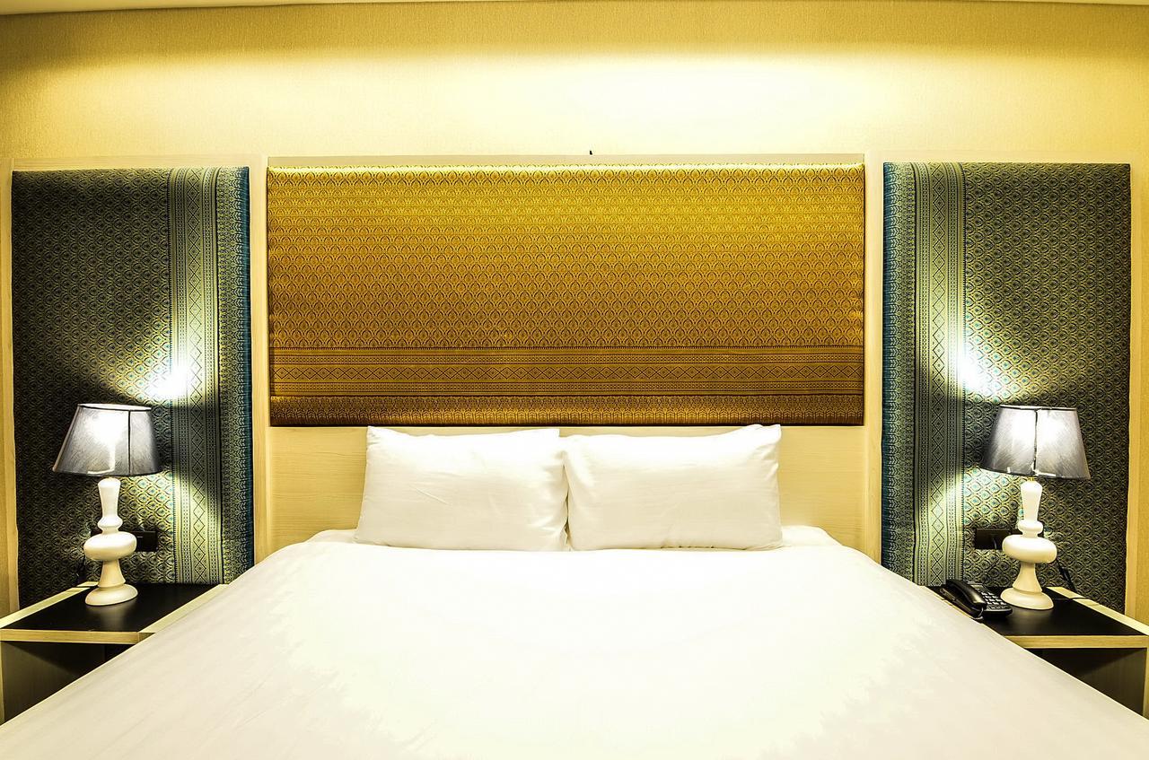 Alvarez Hotel Buriram Dış mekan fotoğraf